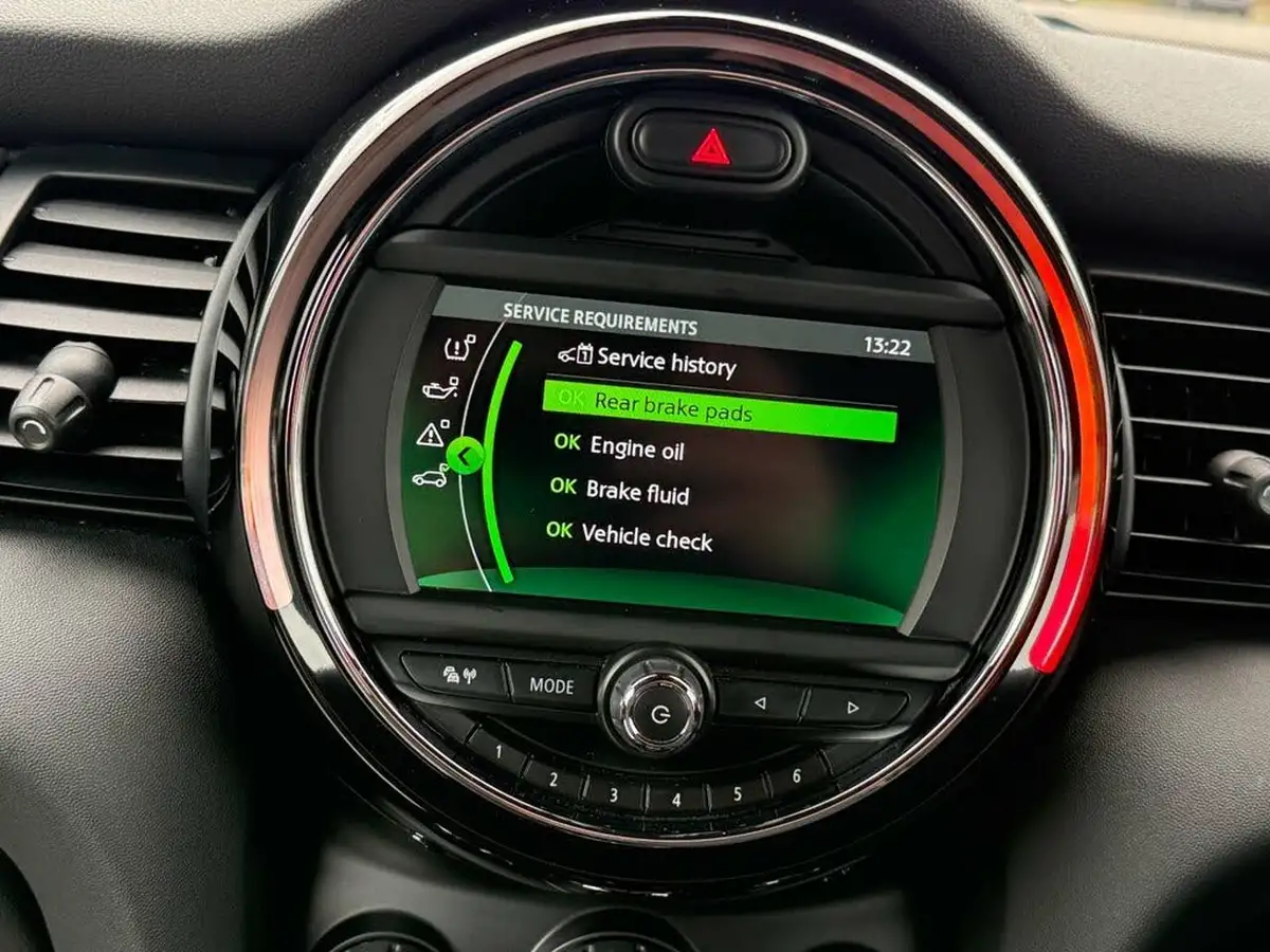 2019-mini-cooper-15-cooper-sport-ss-hatchback-3d-big-46