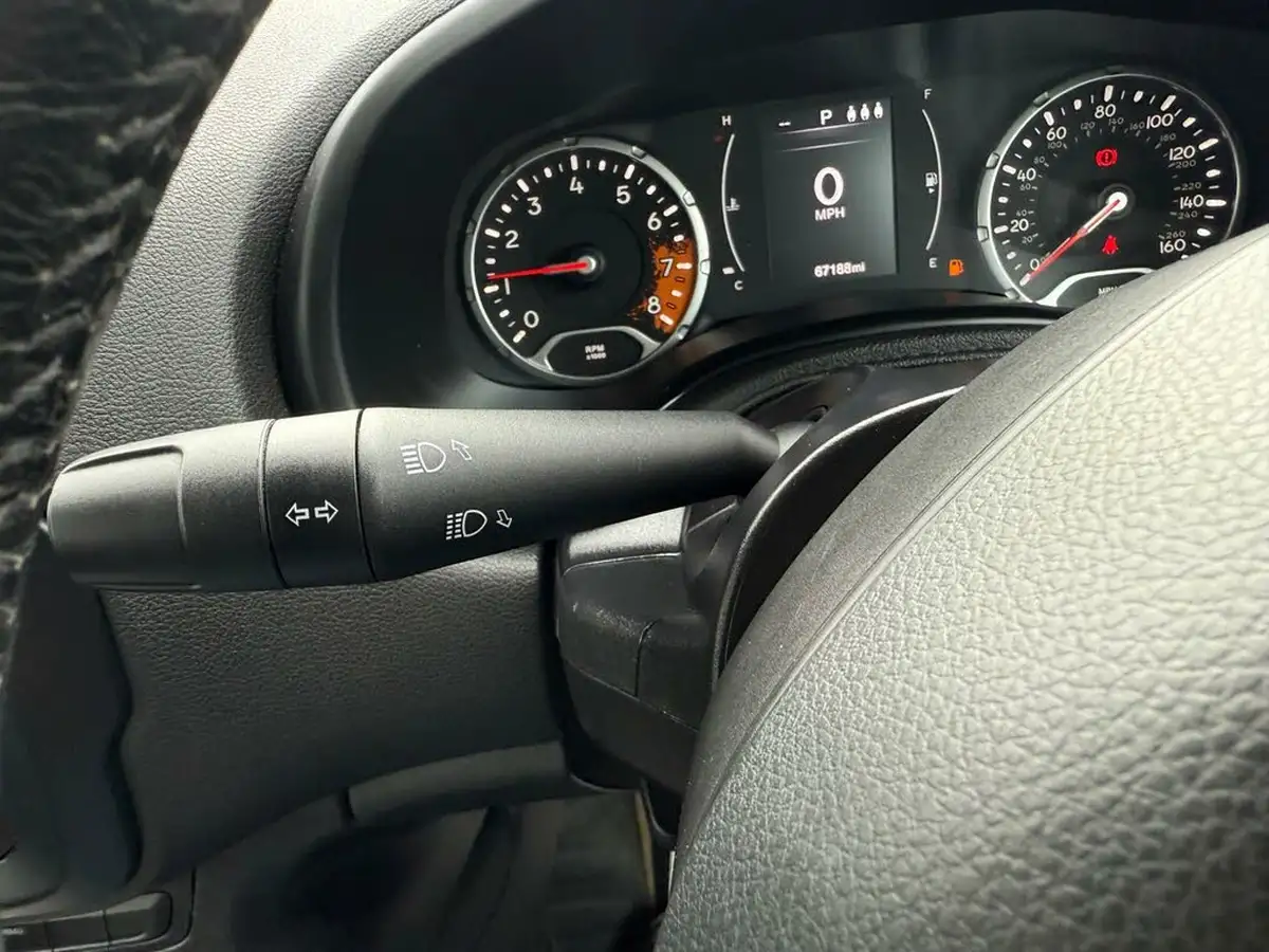 2016-jeep-renegade-14-multiair-ii-longitude-ddct-big-33