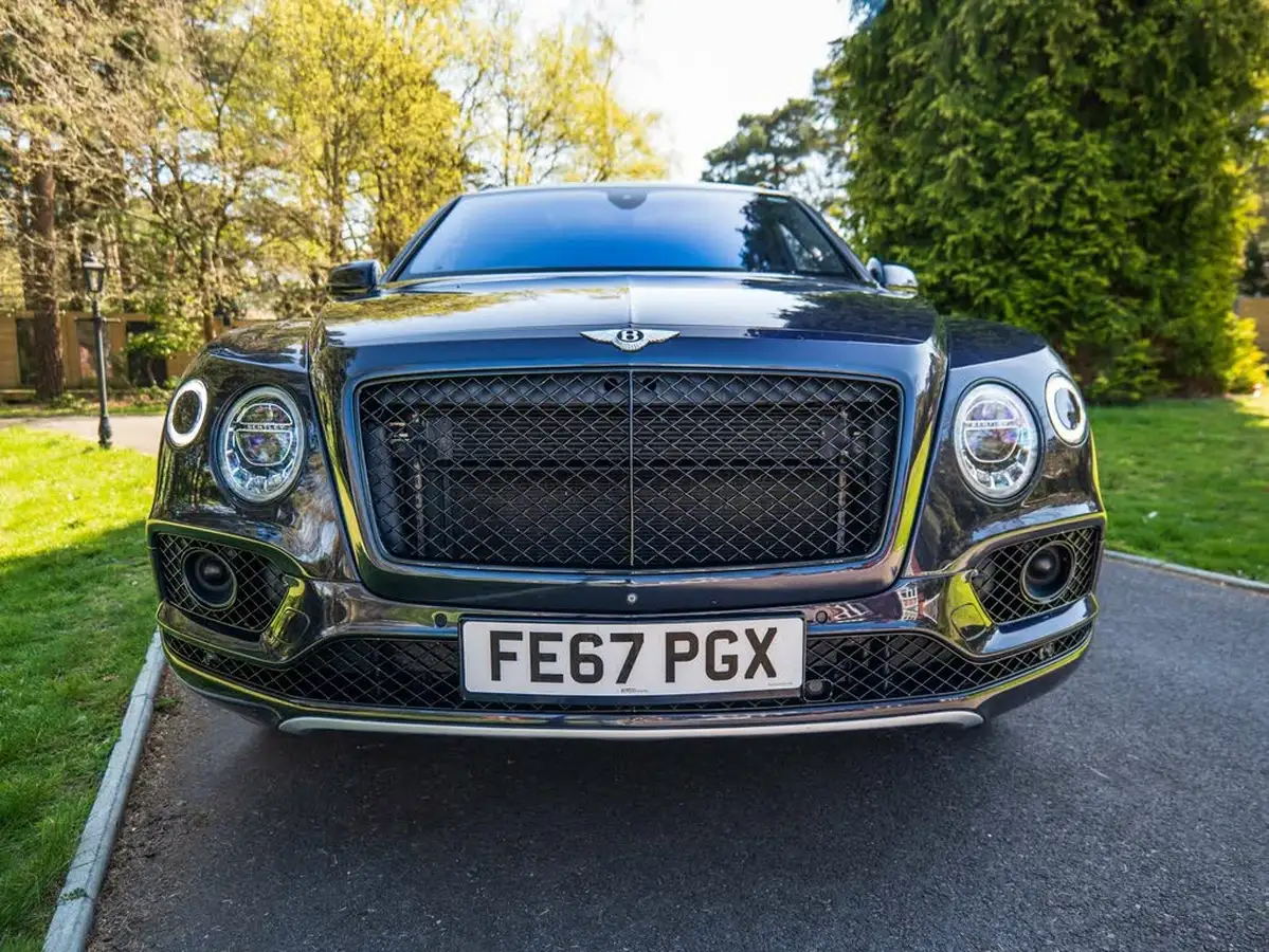 2017-bentley-bentayga-60-w12-big-28