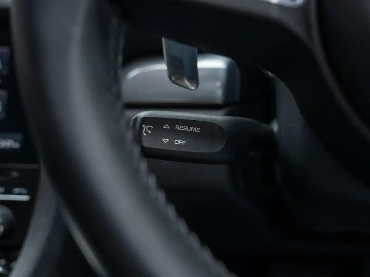 2019-porsche-cayman-718-20-cayman-pdk-big-13