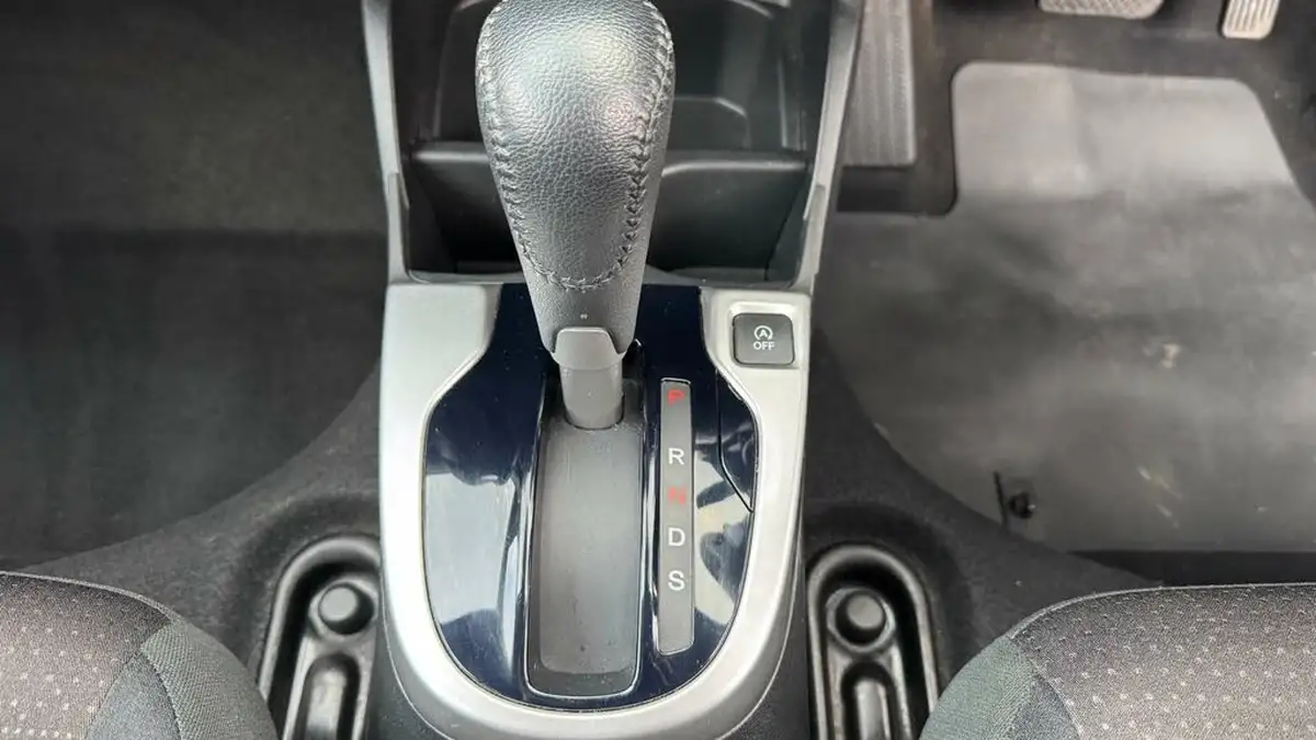 2017-honda-jazz-13-i-vtec-ex-cvt-big-24