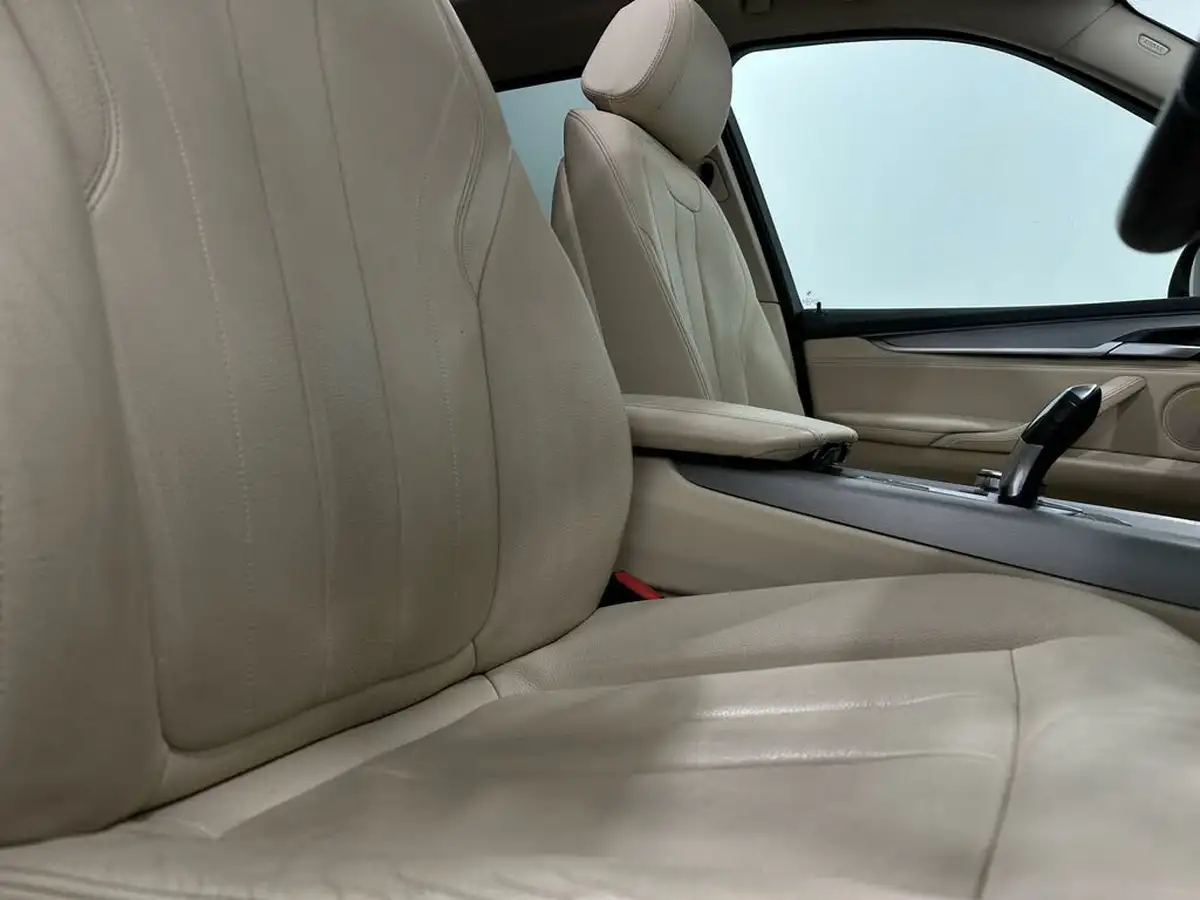 2017-bmw-x5-44-xdrive50i-se-big-28