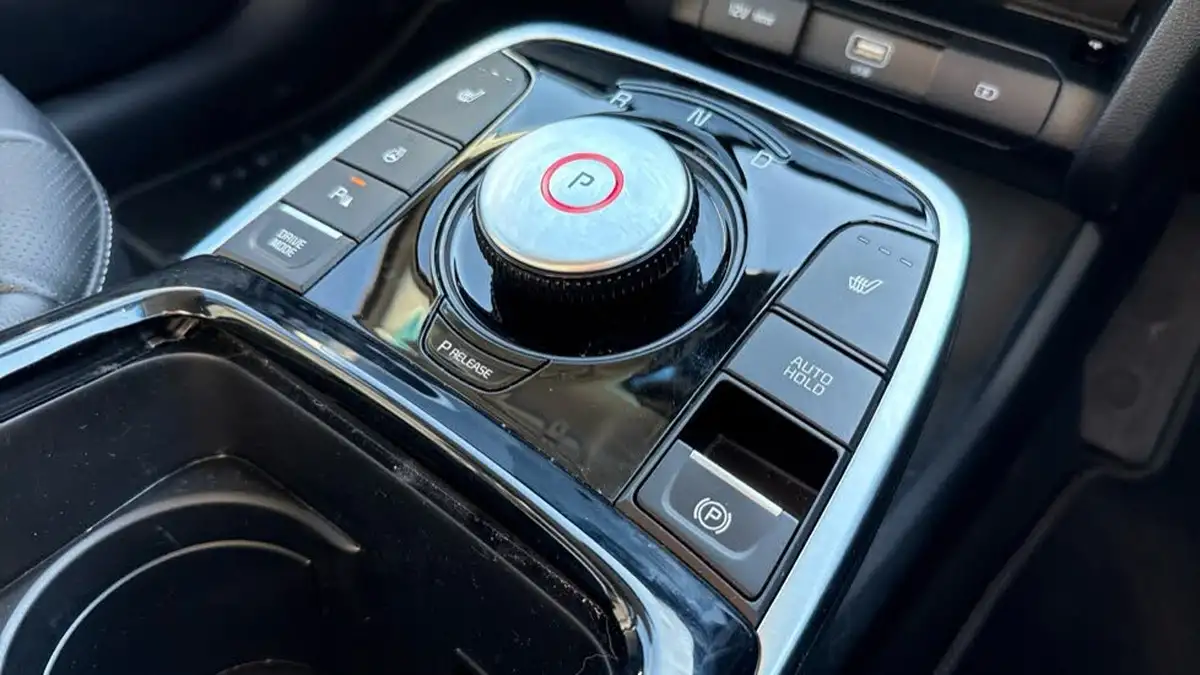 2021-kia-e-niro-ev-3-big-44