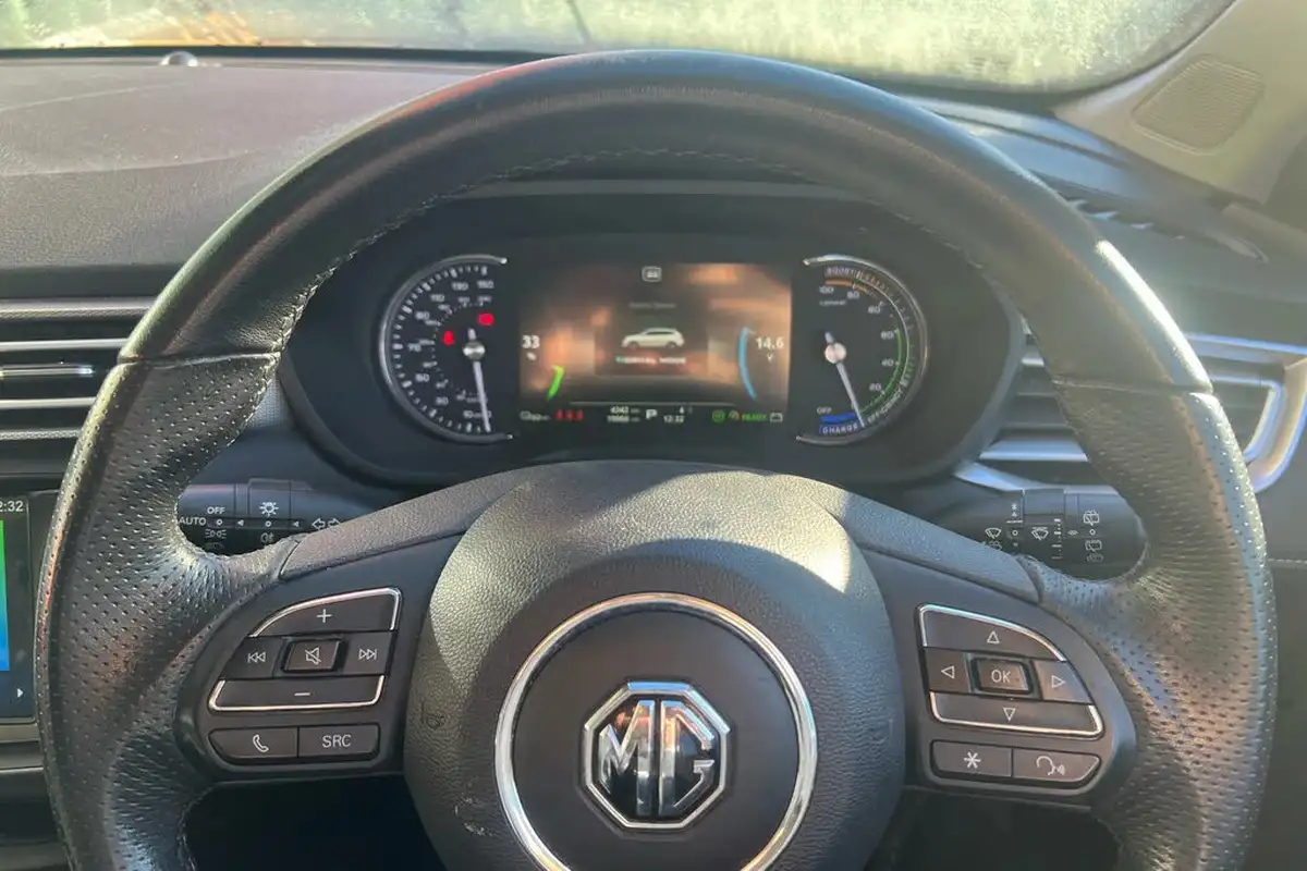 2021-mg-mg5-e-exclusive-ev-big-10