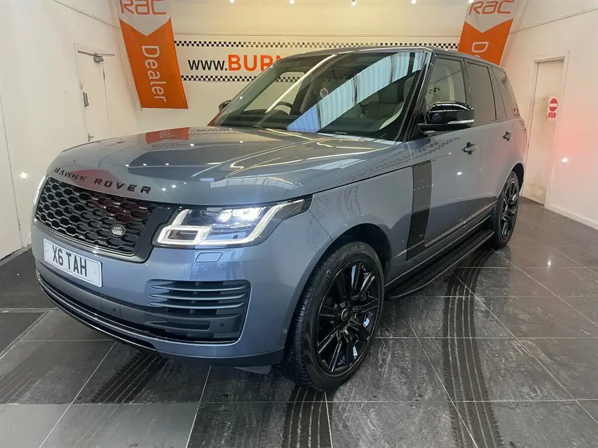 2020-land-rover-range-rover-20-p400e-vogue-se-big-0