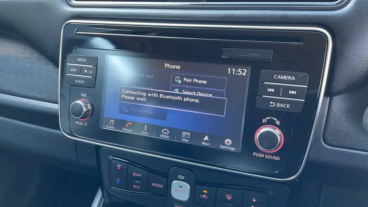 2018-nissan-leaf-e-n-connecta-big-29
