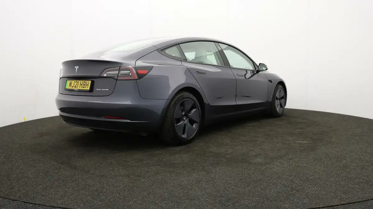 2021-tesla-model-3-e-long-range-4x4-big-77