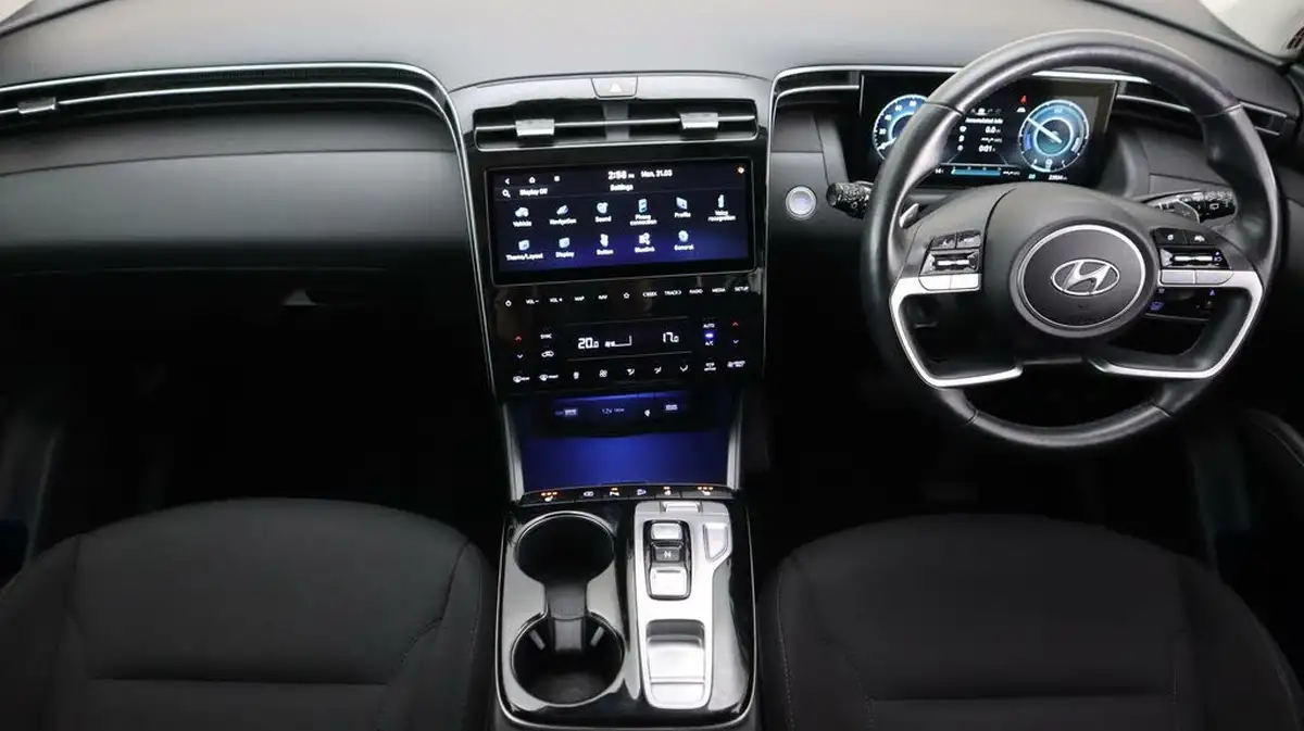 2022-hyundai-tucson-16-t-gdi-premium-230ps-hybrid-auto-big-12