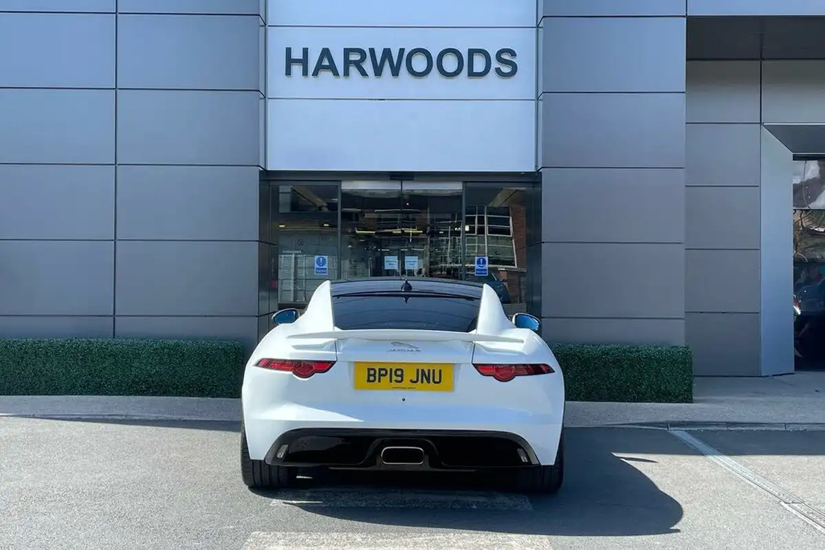 2019-jaguar-f-type-20-i4-r-dynamic-ss-coupe-big-6
