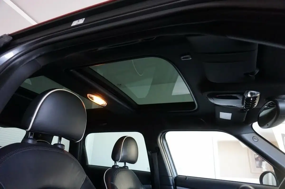 2015-mini-countryman-16-cooper-s-park-lane-edition-all4-big-20