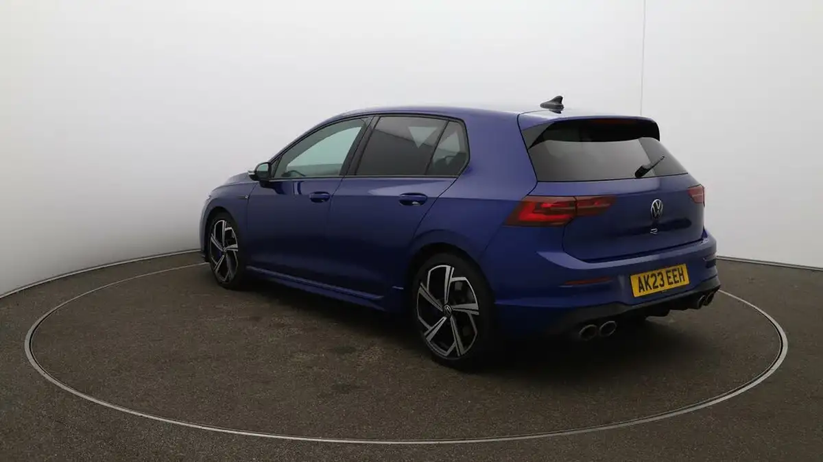 2023-volkswagen-golf-20-tsi-r-320ps-hatchback-big-54