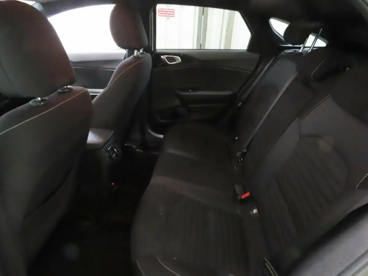 2024-kia-pro-ceed-15-t-gdi-gt-line-158bhp-big-8