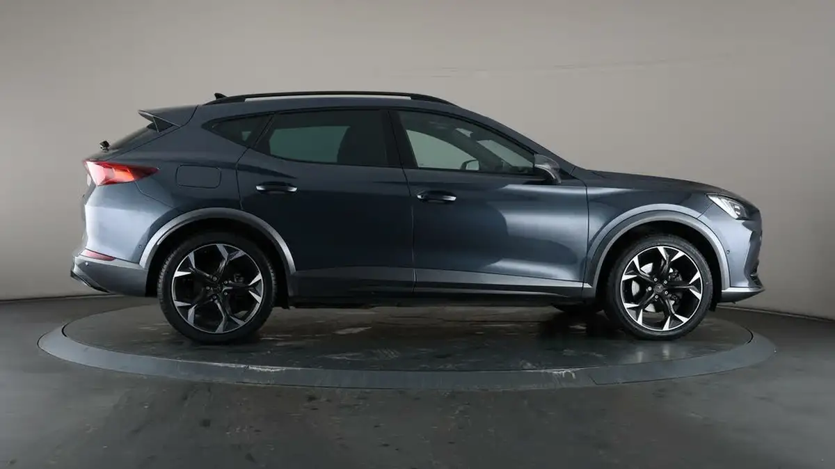 2021-cupra-formentor-14-e-hybrid-v2-big-54