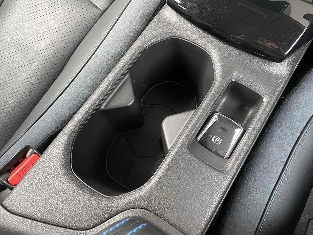 2024-nissan-leaf-e-tekna-39kwh-big-44