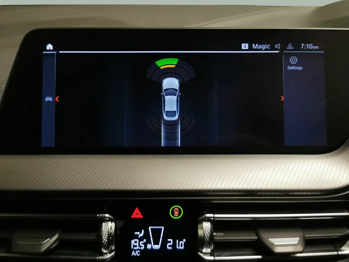 2021-bmw-2-series-20-m235i-xdrive-big-15