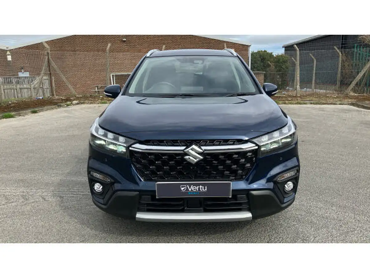 2023-suzuki-s-cross-15-motion-big-23