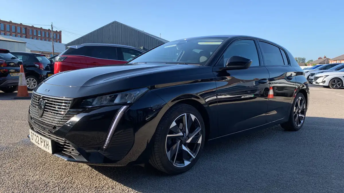 2022-peugeot-308-12-puretech-allure-premium-eat8-big-6