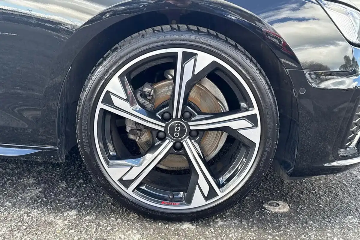 2024-audi-a4-avant-20-35-tdi-black-edition-big-20
