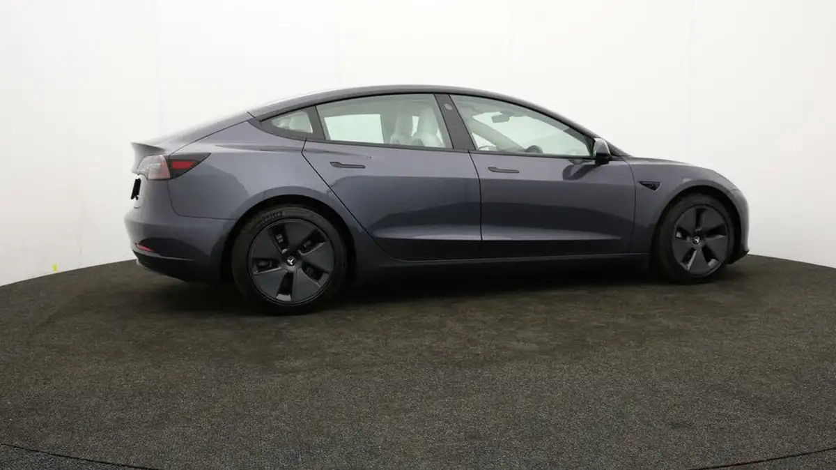 2021-tesla-model-3-e-long-range-4x4-big-29