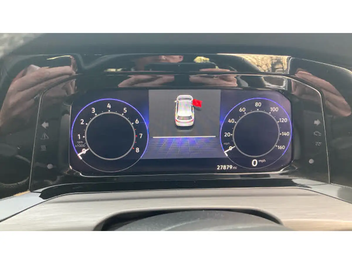 2023-volkswagen-golf-15-tsi-style-edition-150ps-big-17