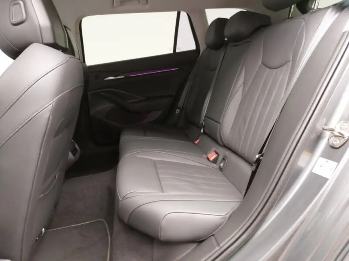 2024-skoda-superb-20tdi-se-l-150ps-scr-estate-dsg-big-5
