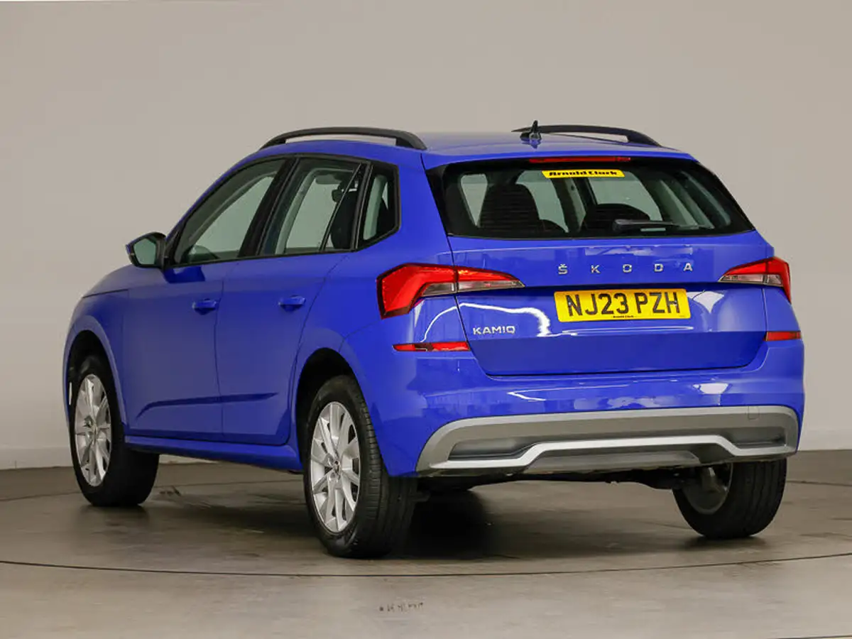 2023-skoda-kamiq-10-tsi-se-95ps-big-1