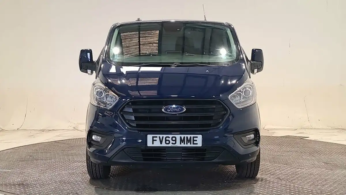 2020-ford-transit-custom-20tdci-340-l2h1-trend-130pseu6dt-panel-van-big-10