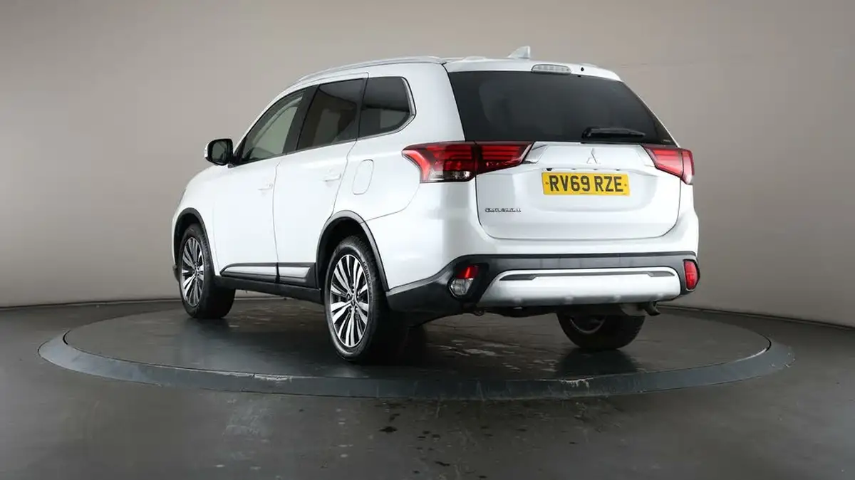 2019-mitsubishi-outlander-20-exceed-big-61