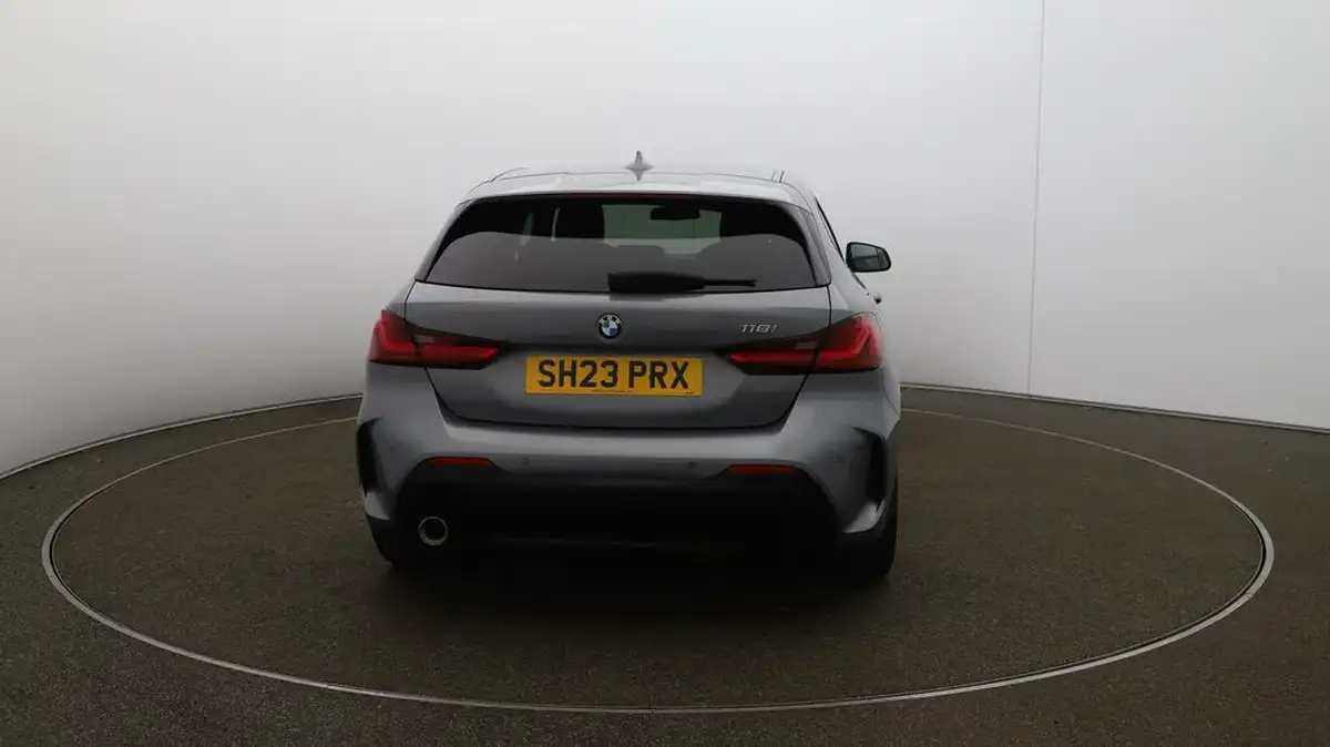 2023-bmw-1-series-15-118i-m-sport-lcp-dct-big-6
