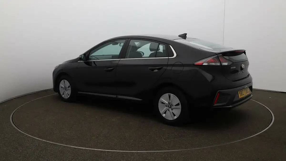 2021-hyundai-ioniq-16-gdi-premium-hybrid-big-27
