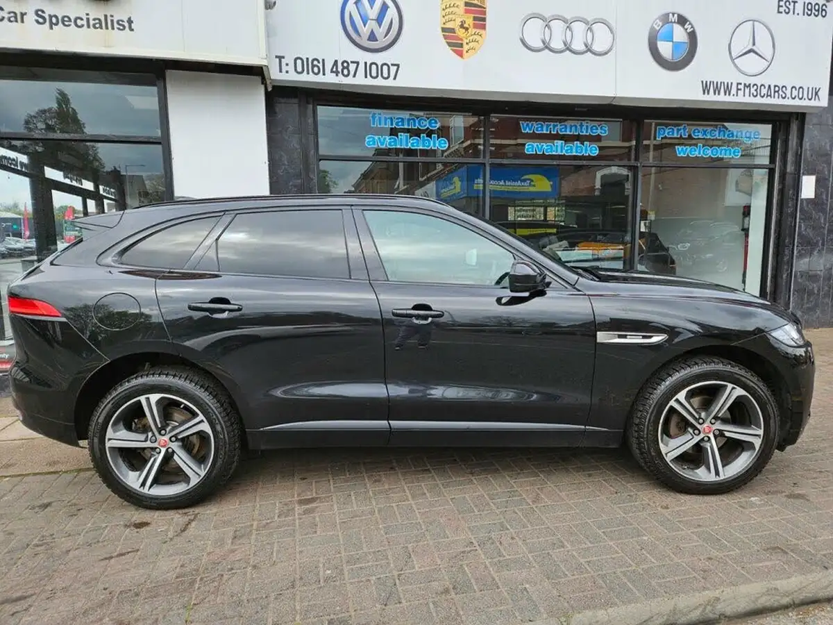 2016-jaguar-f-pace-20-i4d-r-sport-awd-auto-big-39