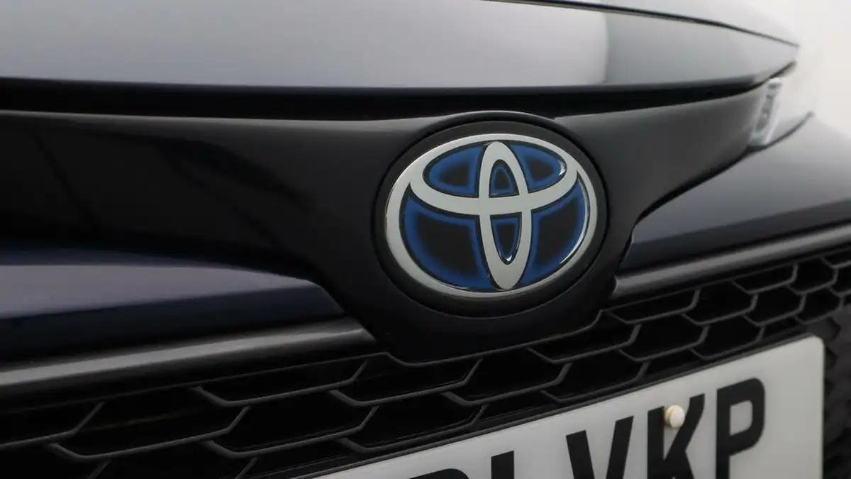 2021-toyota-corolla-18-vvt-i-icon-spare-wheel-touring-sports-5d-big-23