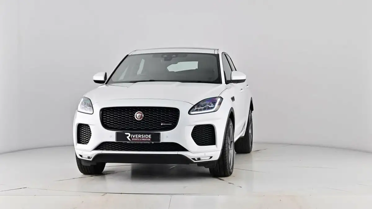 2020-jaguar-e-pace-20-i4d-chequered-flag-180ps-big-54