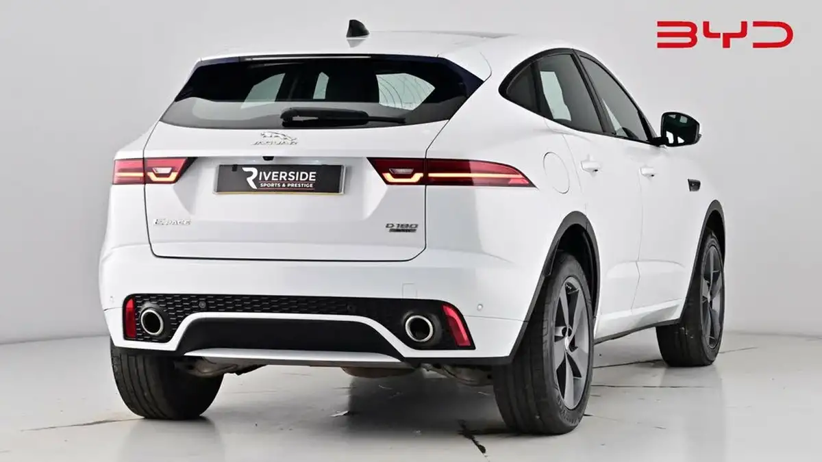 2020-jaguar-e-pace-20-i4d-chequered-flag-180ps-big-6