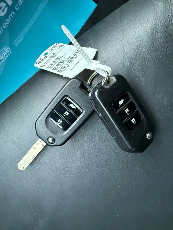 2015-honda-civic-18-sr-tourer-big-14