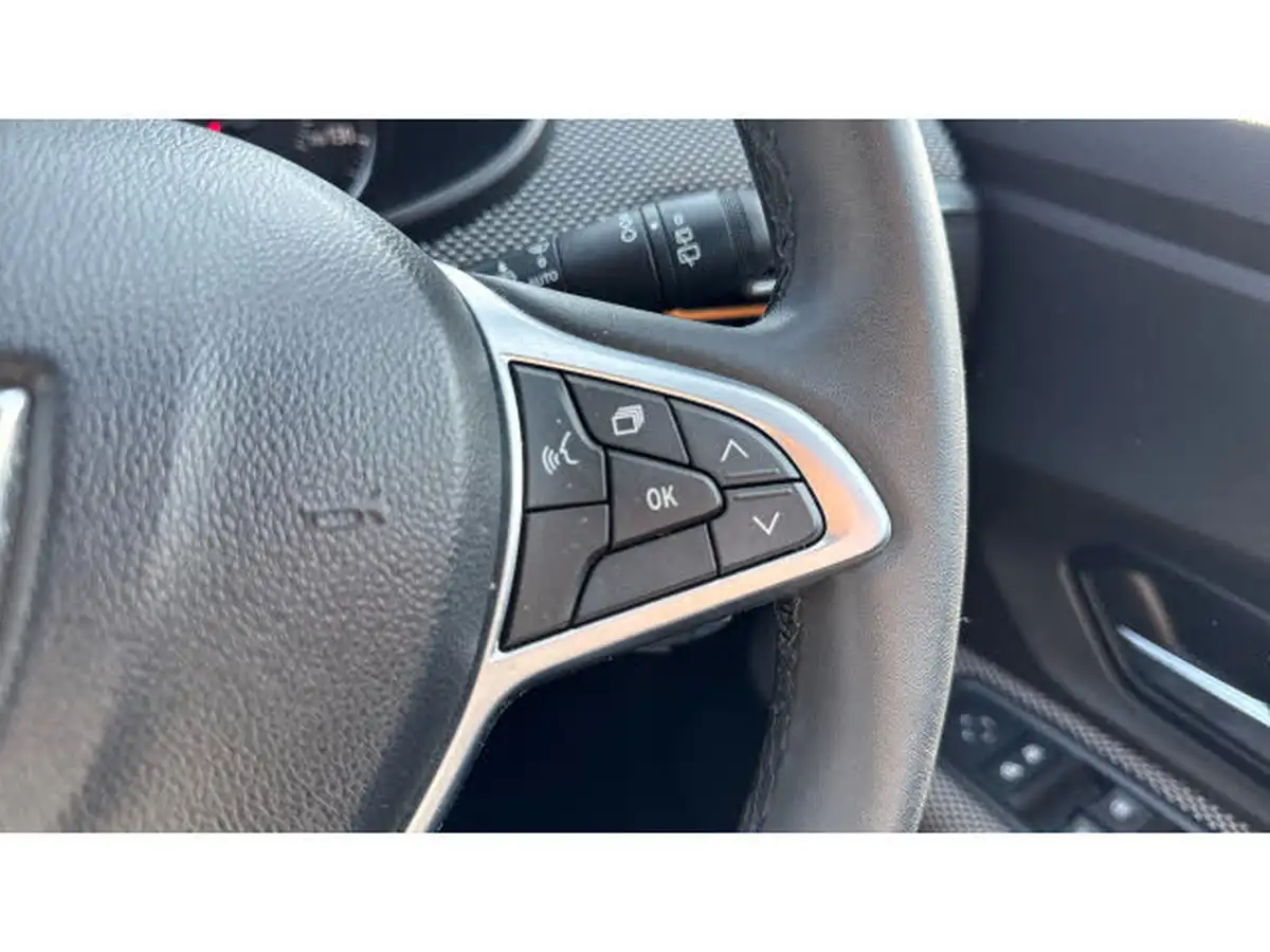 2022-dacia-sandero-stepway-10-tce-comfort-90bhp-big-31