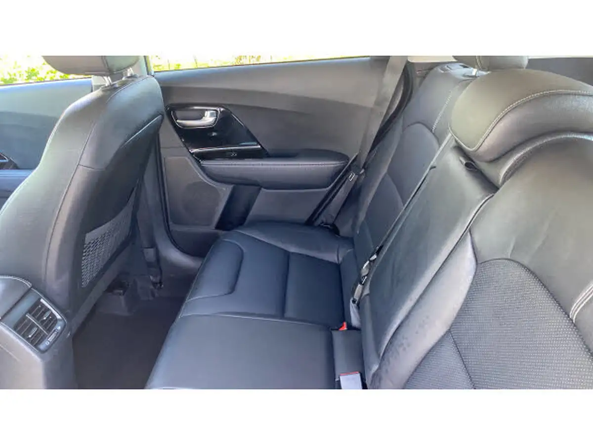 2019-kia-niro-16-gdi-3-156kwh-big-15