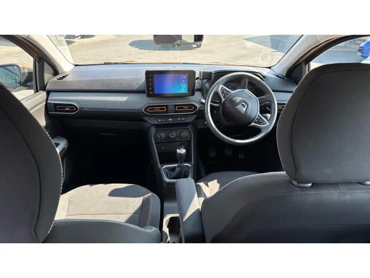 2022-dacia-sandero-stepway-10-tce-comfort-90bhp-big-3