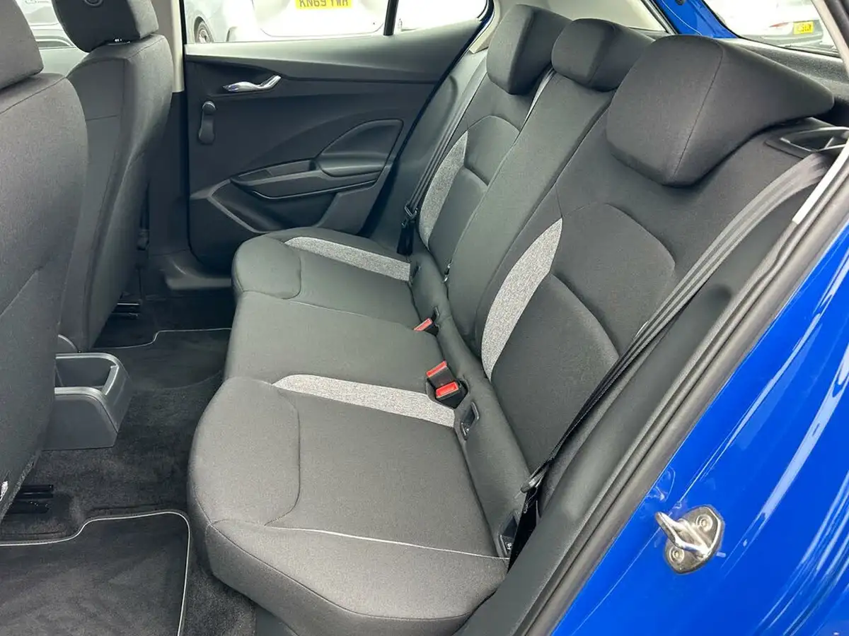 2022-skoda-fabia-10-tsi-se-comfort-109ps-big-29