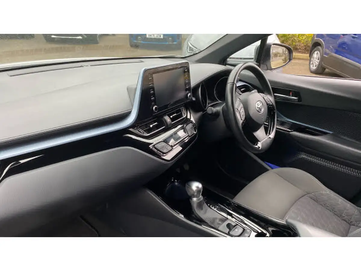 2021-toyota-c-hr-20-vvt-i-design-big-8