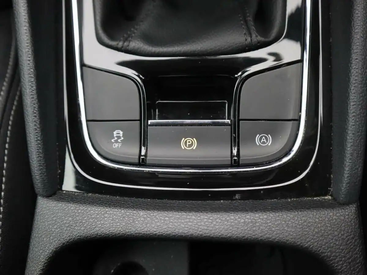 2018-skoda-karoq-10-tsi-se-l-ss-big-19