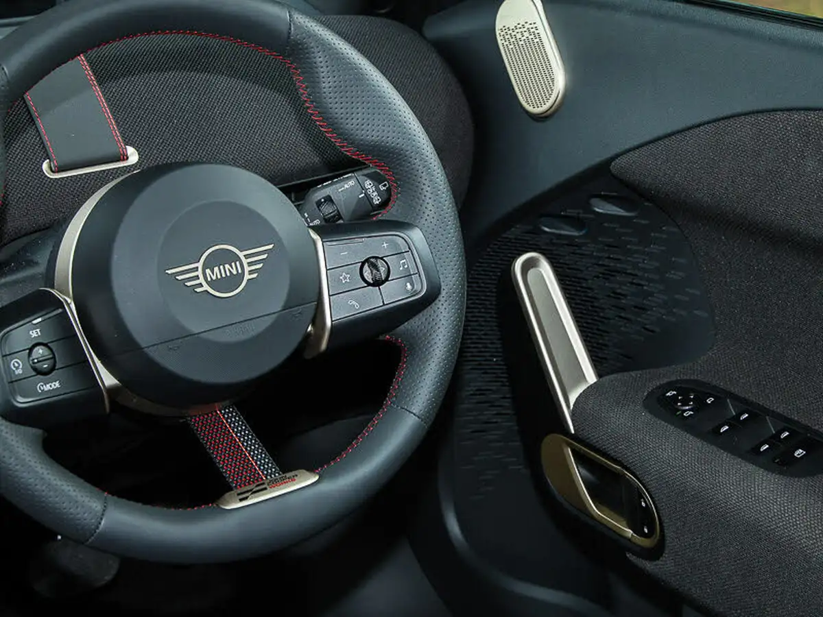 2024-mini-mini-aceman-e-cooper-se-sport-level-2-big-17