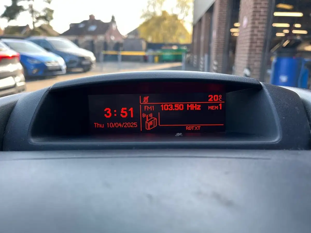2018-citroen-berlingo-16bluehdi-multispace-feel-100ps-big-24