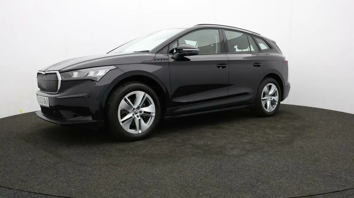 2023-skoda-enyaq-e-60-big-53