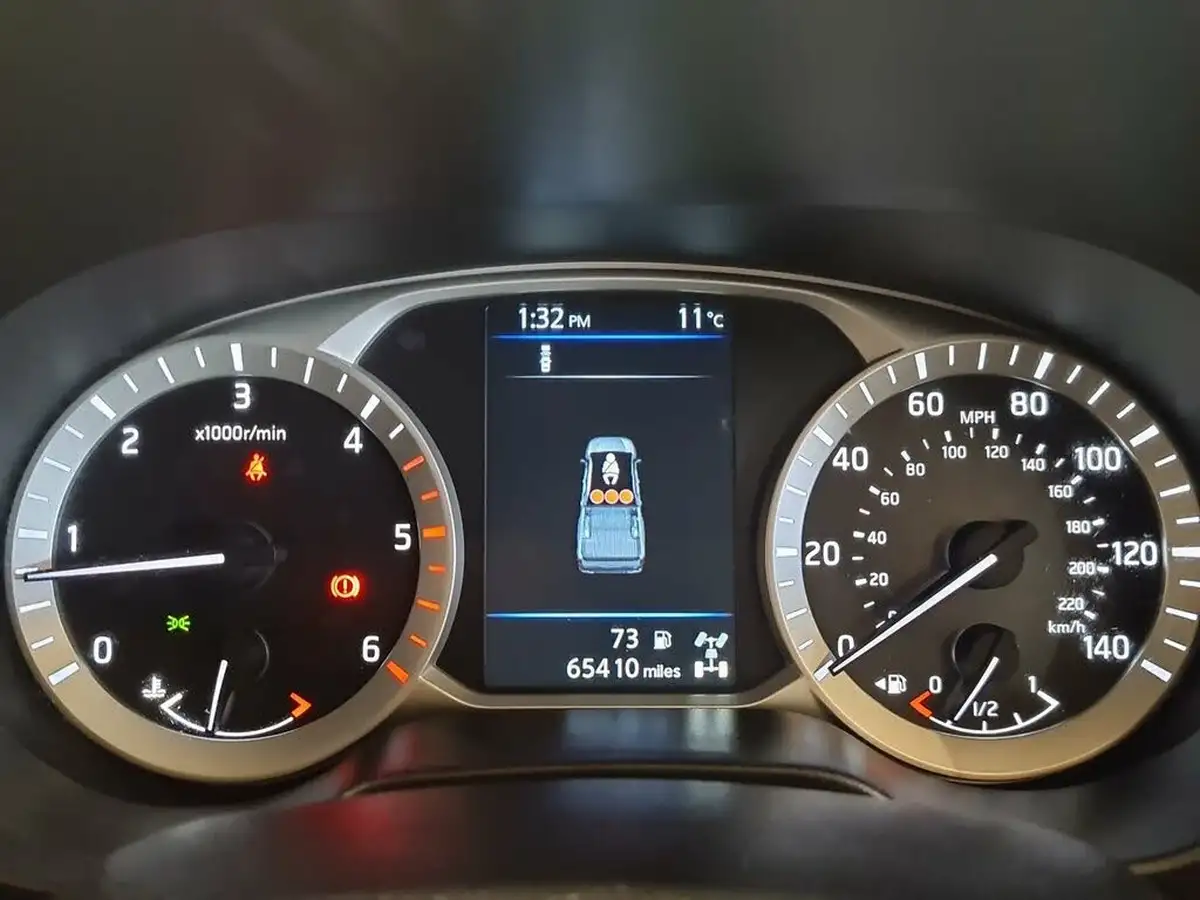 2019-nissan-navara-23dci-tt-tekna-8-navileather-big-19
