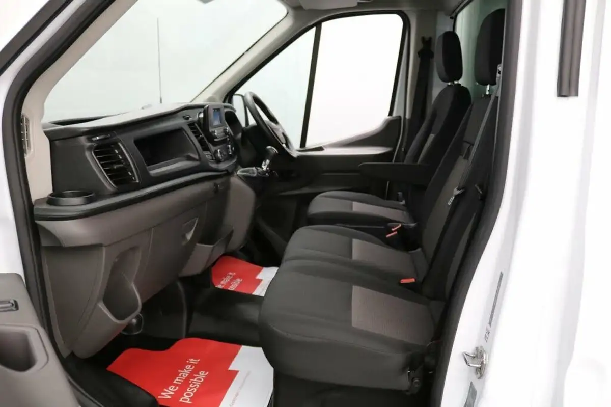 2023-ford-transit-20tdci-350-l2h1-leader-130pseu6dt-fwd-cab-big-21