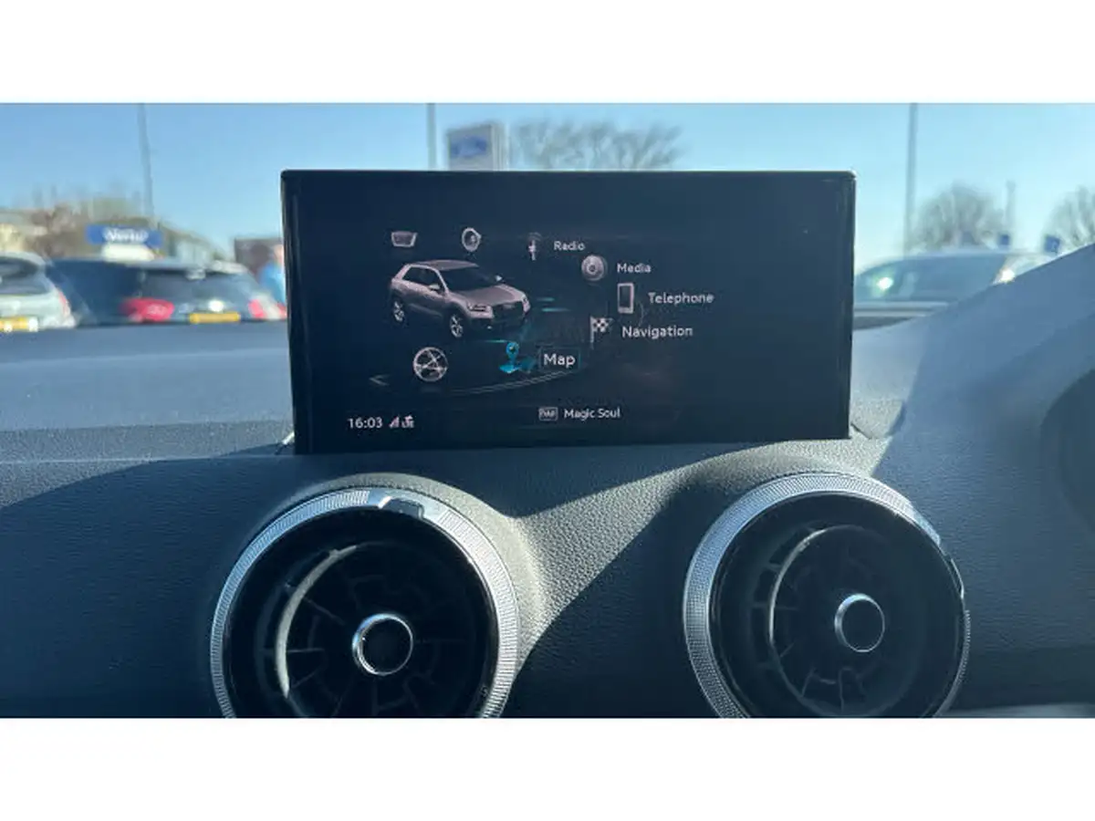 2021-audi-q2-15-35-tfsi-s-line-tronic-big-30