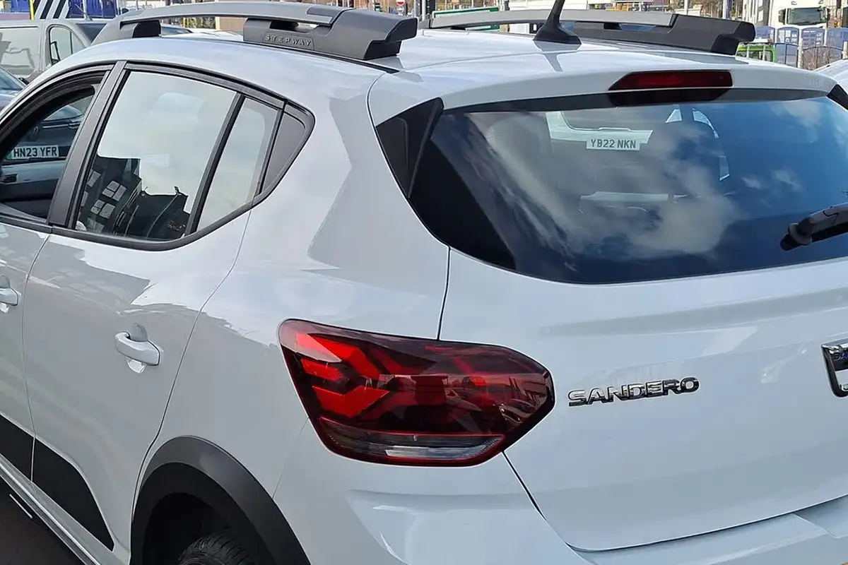 2022-dacia-sandero-stepway-10-tce-comfort-90bhp-big-17