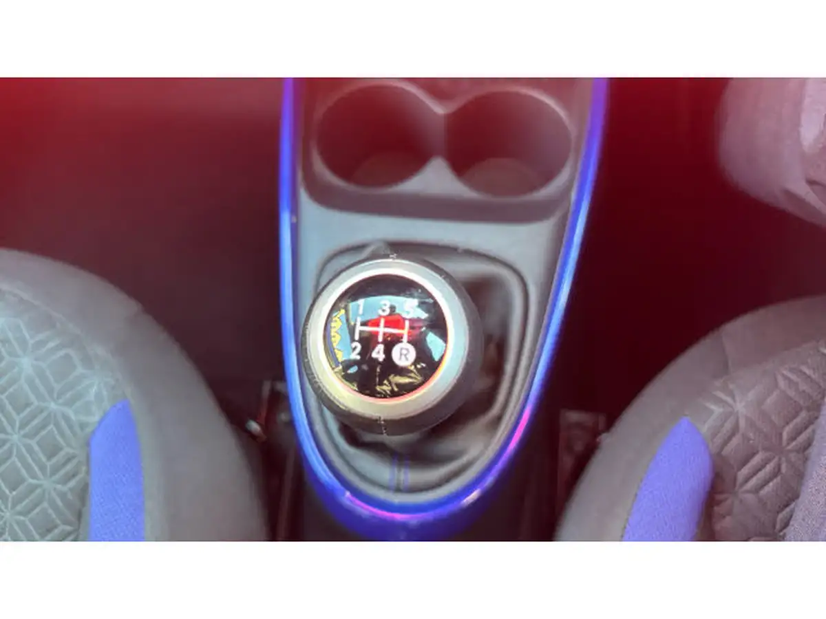 2023-toyota-aygo-x-10-vvt-i-edge-big-30