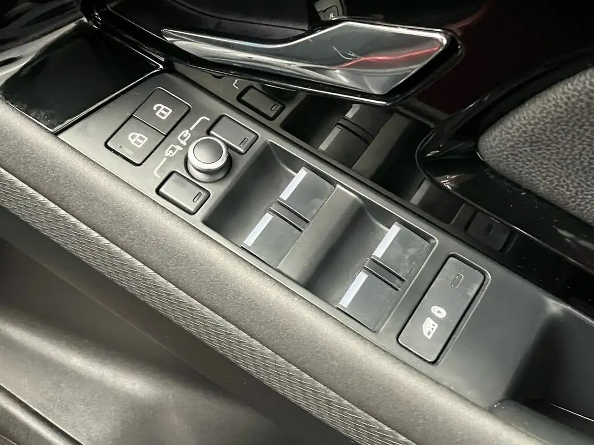 2021-land-rover-range-rover-evoque-20-p250-r-dynamic-s-big-17